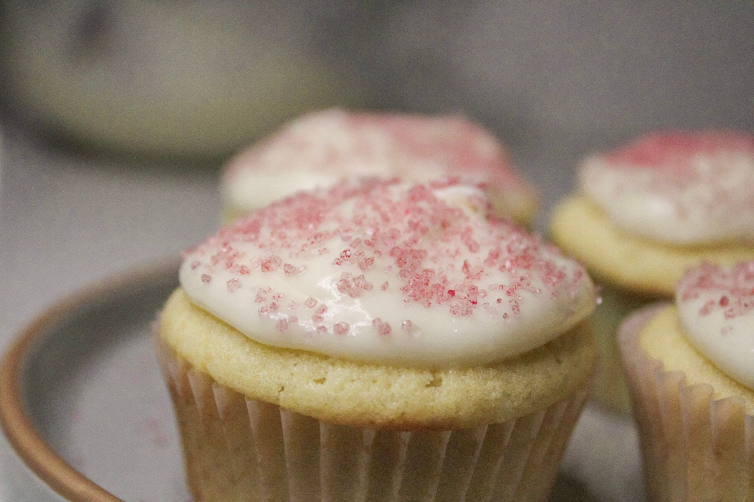 Champagne Cupcakes with Cream Cheese Frosting